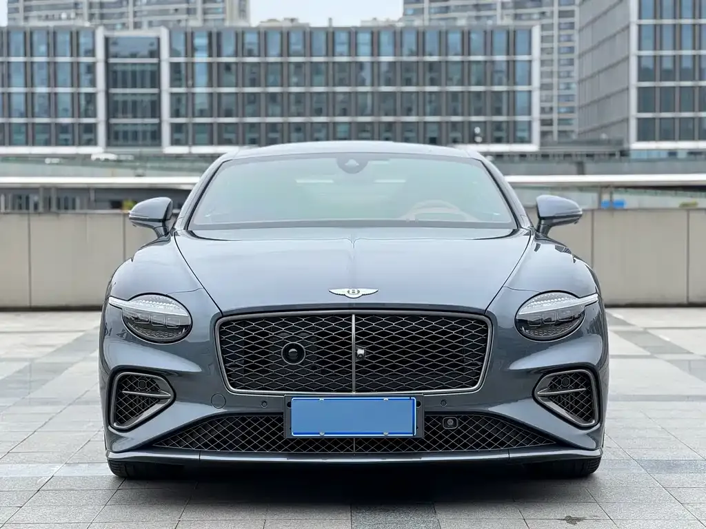 Bentley Continental PHEV 2025 из CN, фото 8