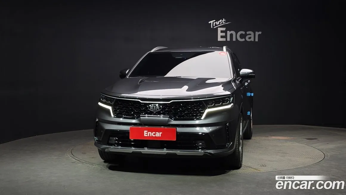Kia Sorento — фото 8