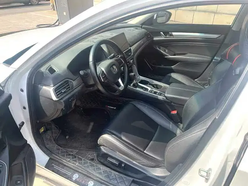 Honda Accord — фото 5