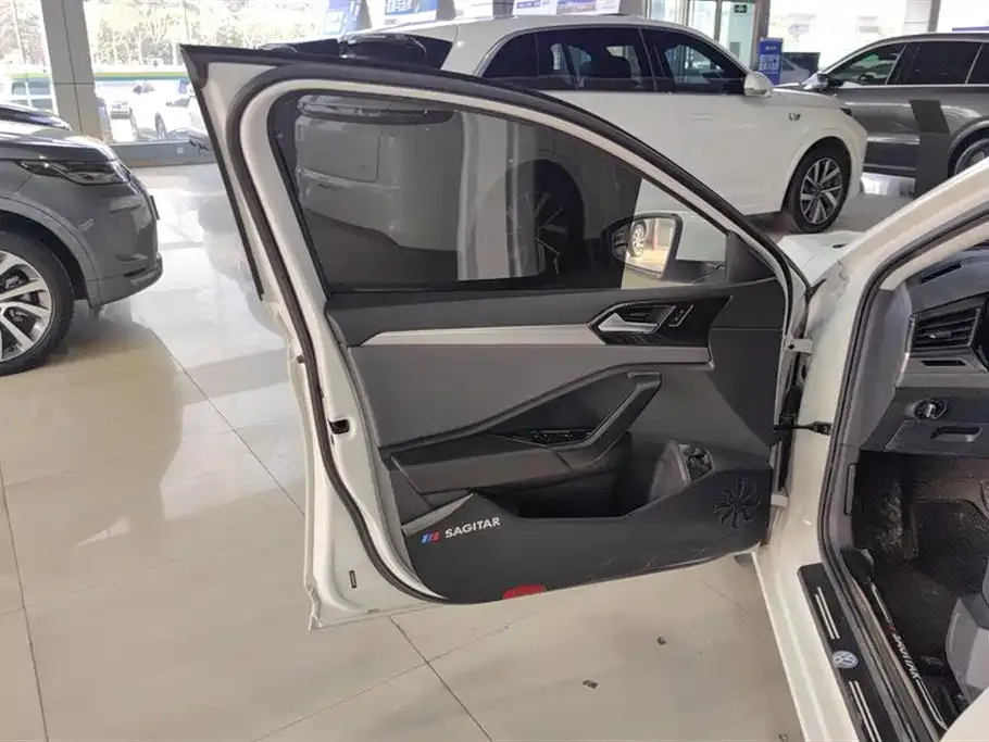 Volkswagen Sagitar 2021 из CN, фото 10