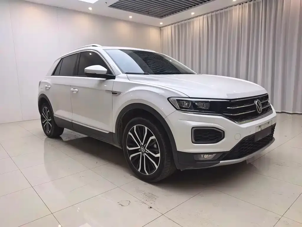 Volkswagen T-Roc — фото 2