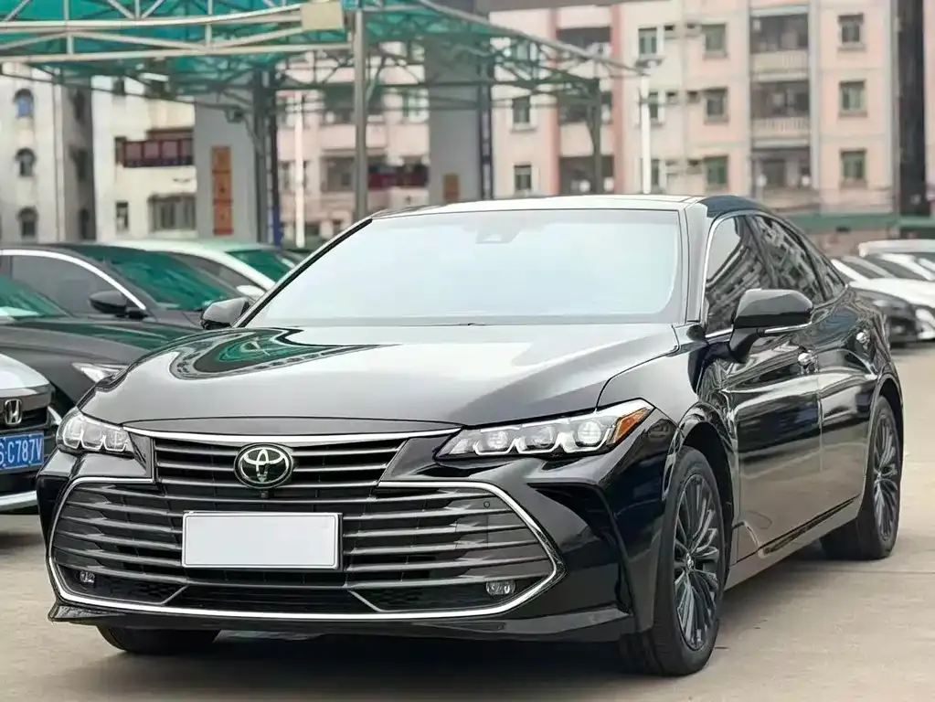 Toyota Avalon — фото 2