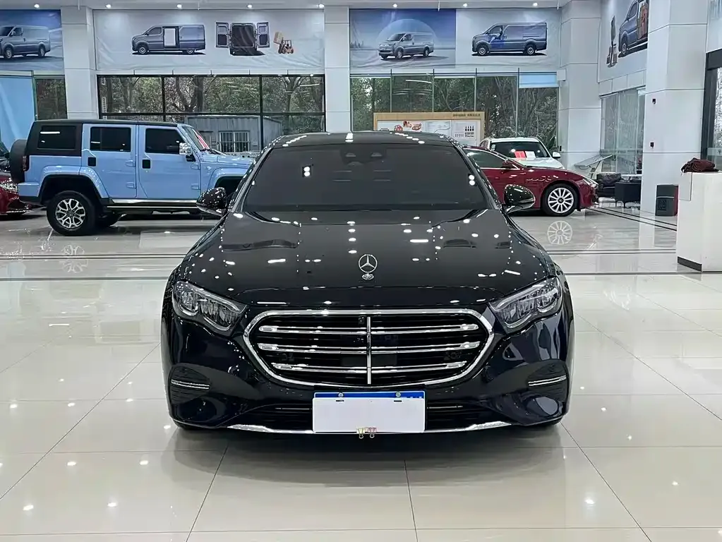 Mercedes-Benz E-Class 2024 из CN, фото 2