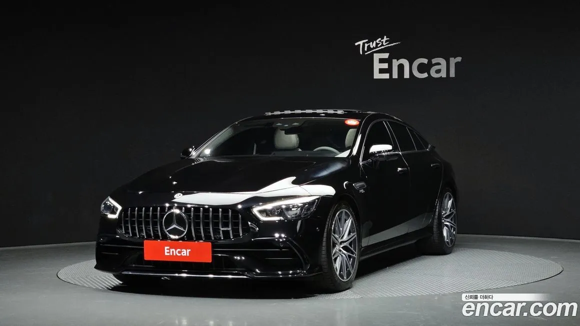 Mercedes-Benz AMG GT — фото 1