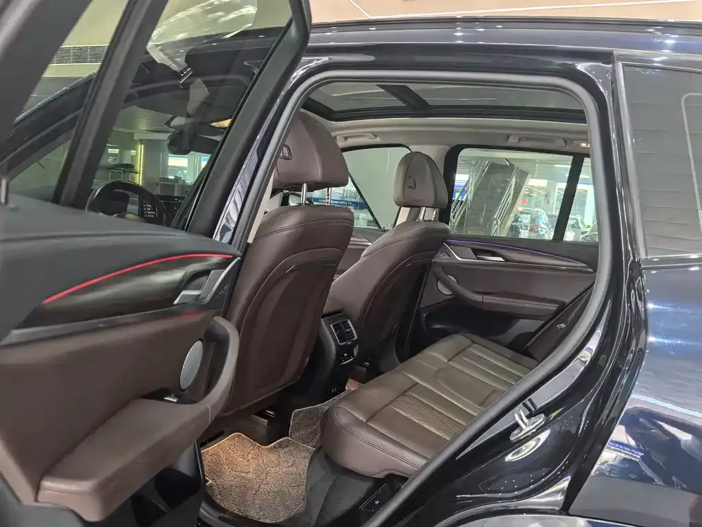 BMW X3 2021 из CN, фото 8