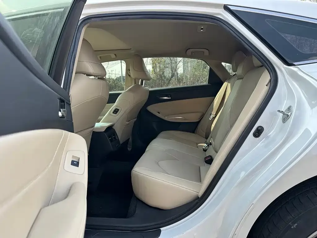 Toyota Avalon 2021 из CN, фото 6