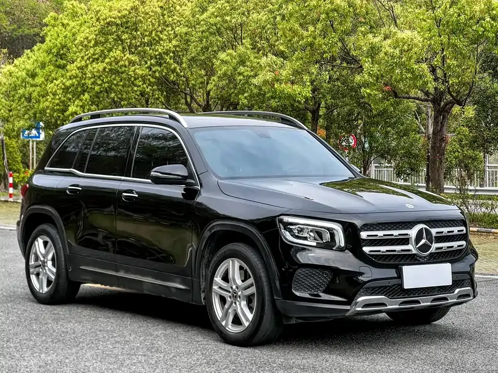 Mercedes-Benz GLB — фото 3