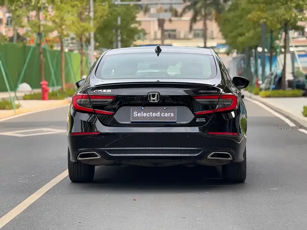Honda Accord — фото 5