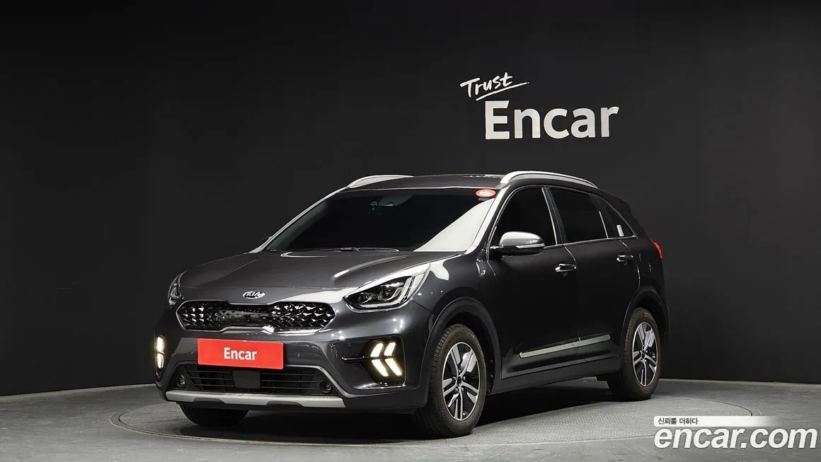 Kia Niro — фото 1