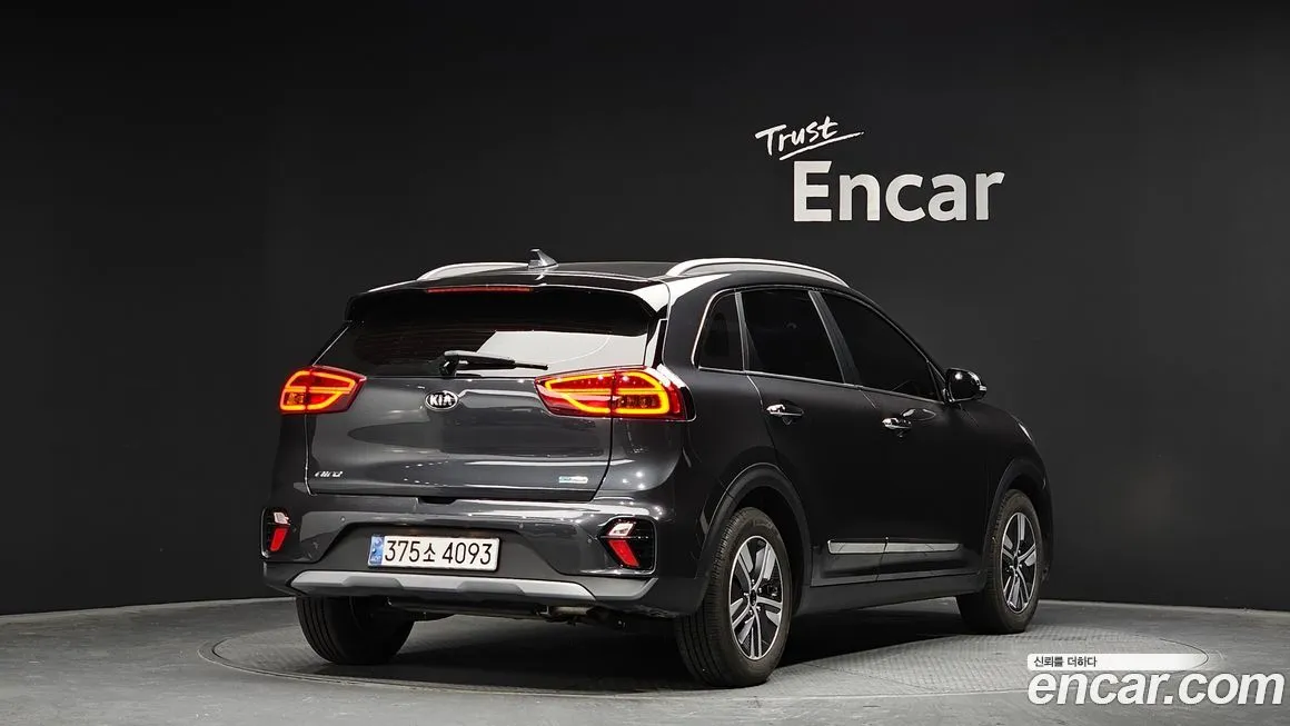 Kia Niro — фото 6