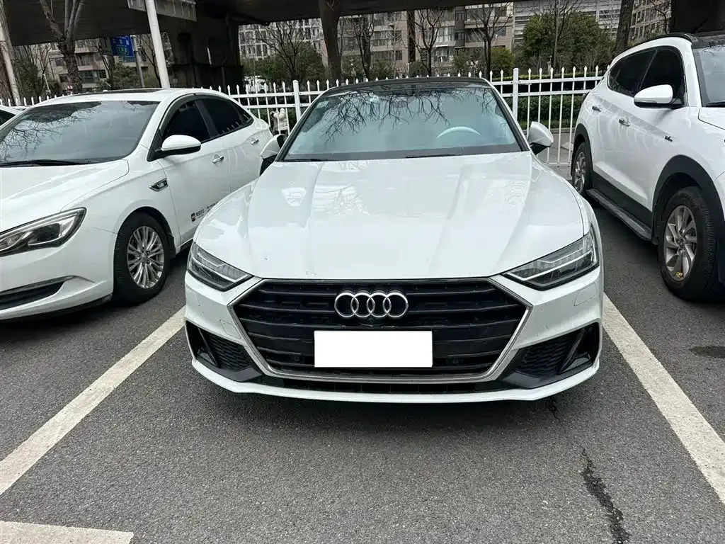 Audi A7 2021 из CN, фото 7
