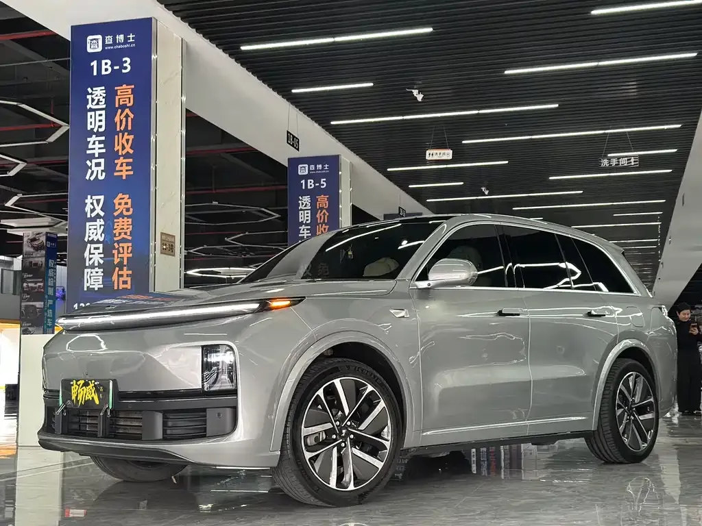 Li Auto L8 2023 из CN, фото 1