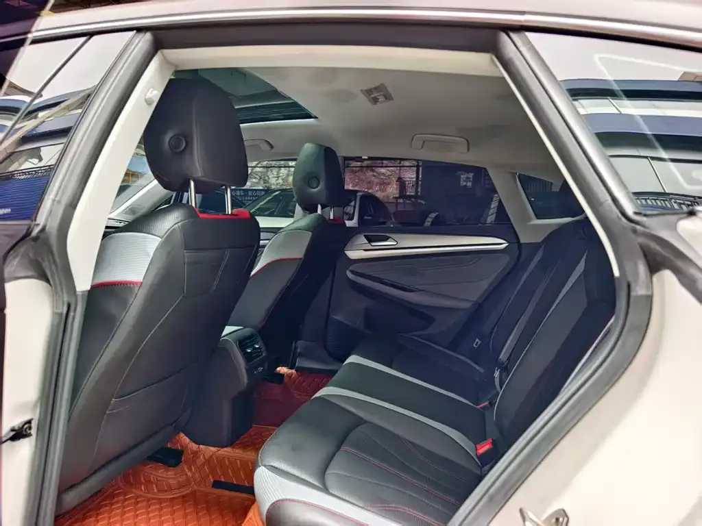 Volkswagen Lamando 2023 из CN, фото 10