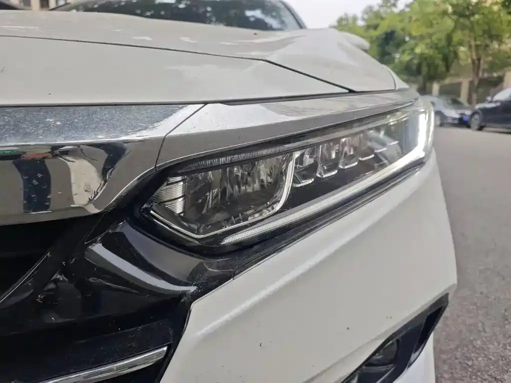 Honda Accord — фото 5