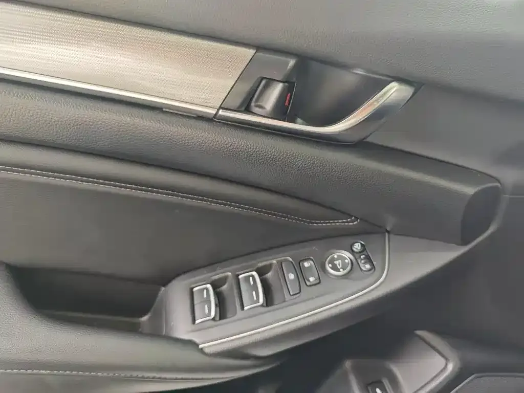Honda Accord — фото 2