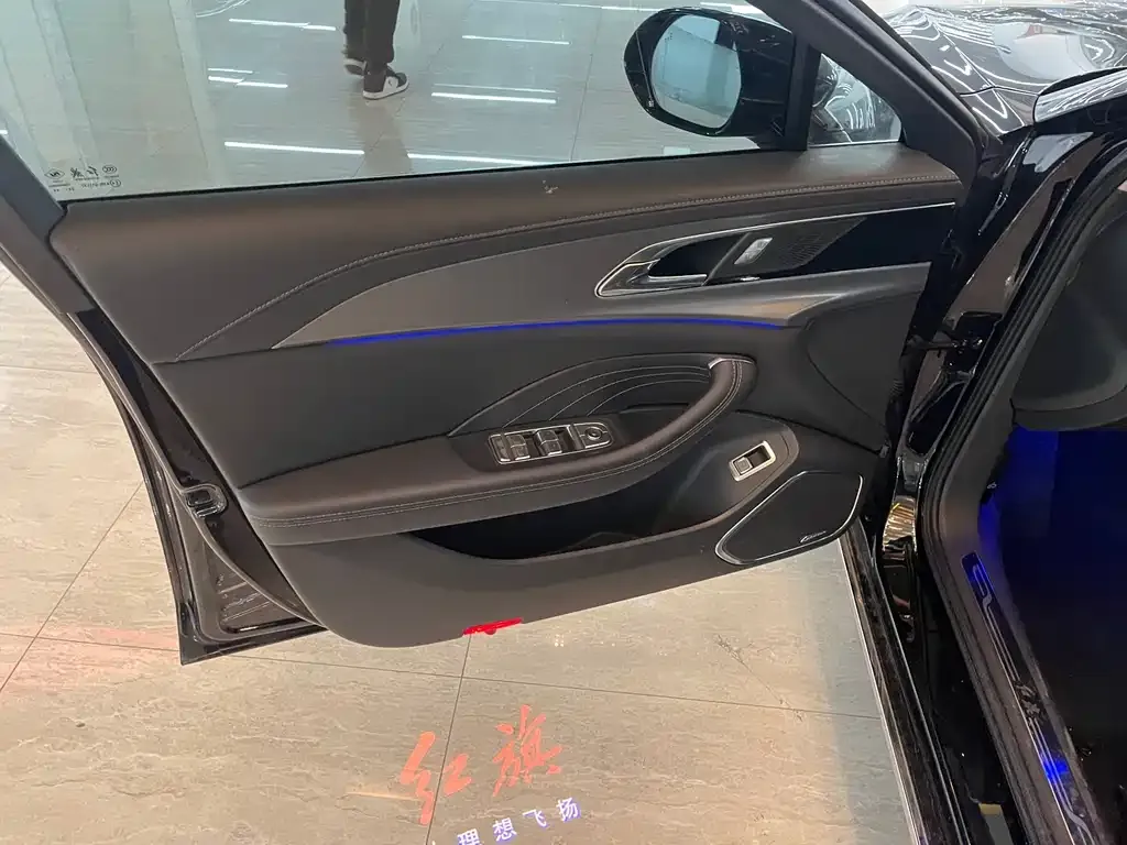 Hongqi H5 2024 из CN, фото 2
