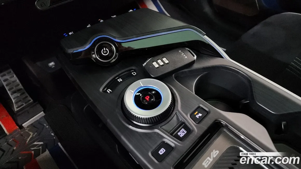 Kia EV6 — фото 9