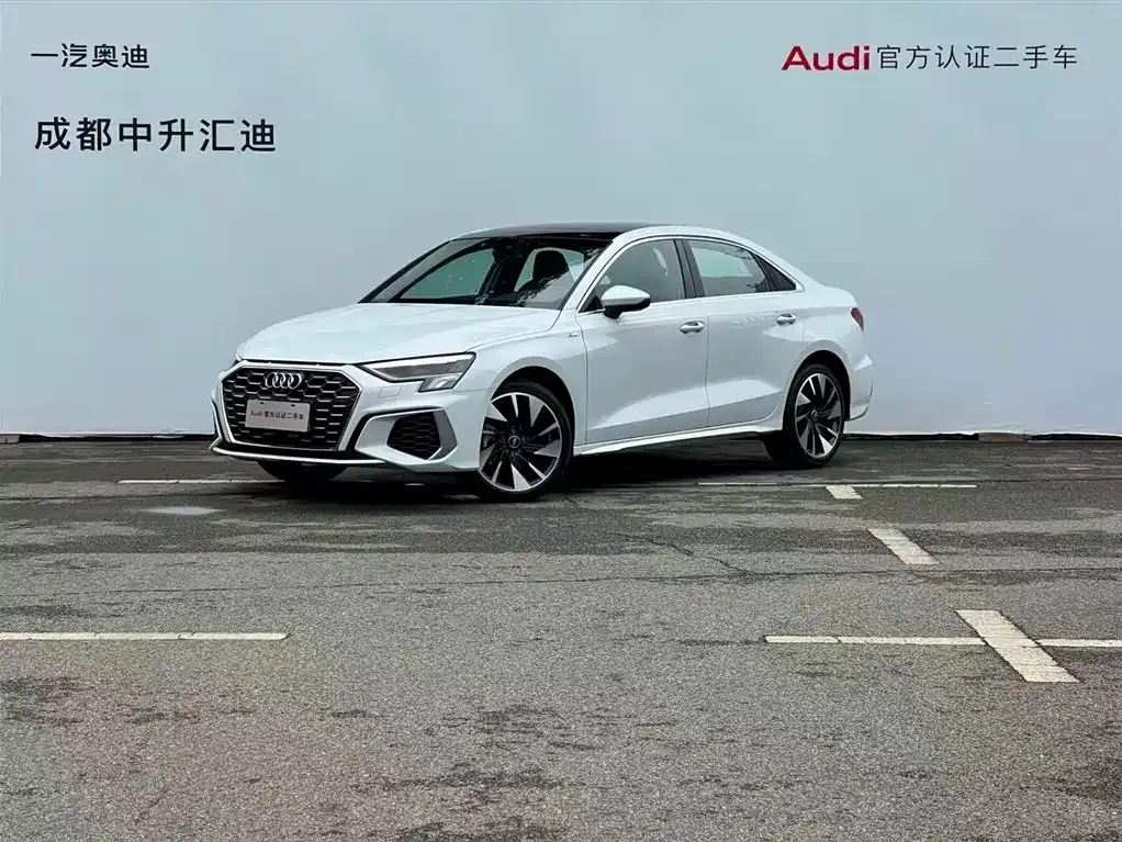 Audi A3 2024 из CN, фото 1
