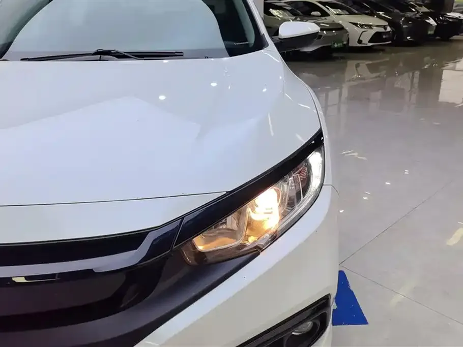 Honda Civic — фото 5