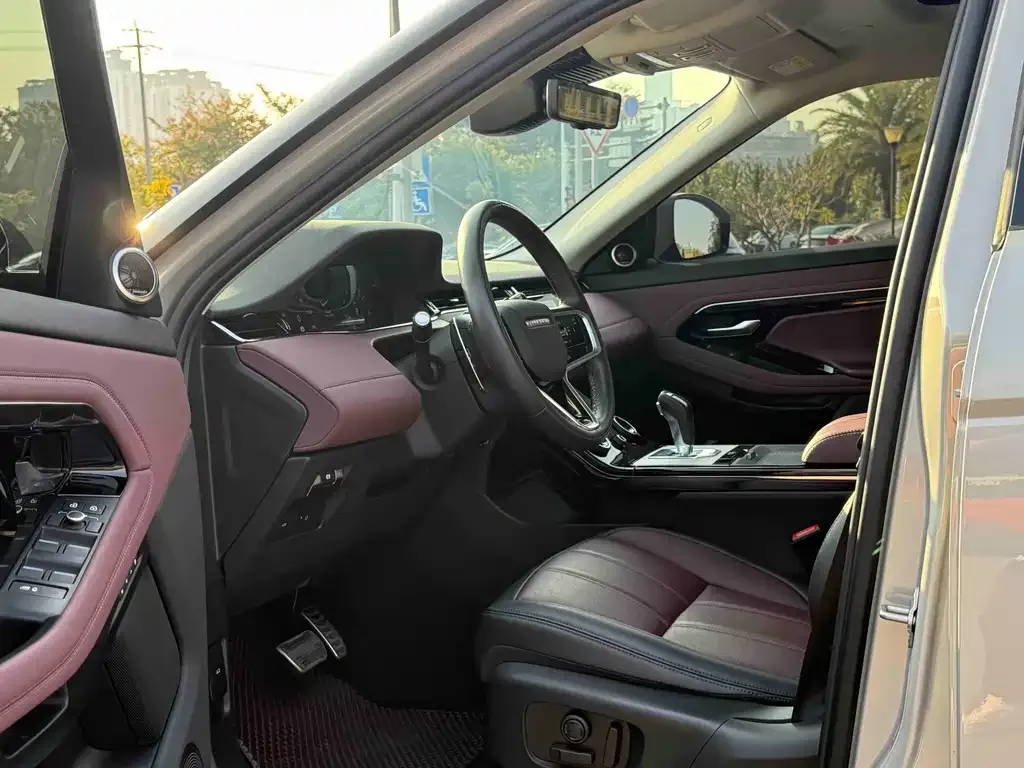 Land Rover Evoque — фото 4