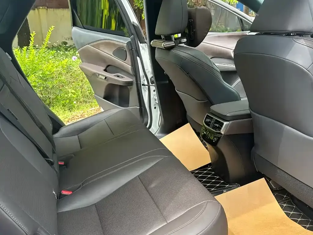 Lexus RX 2023 из CN, фото 2