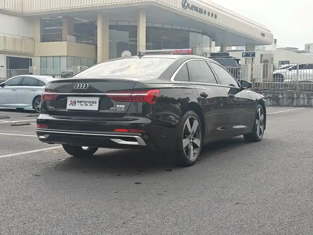 Audi A6L 2022 из CN, фото 10