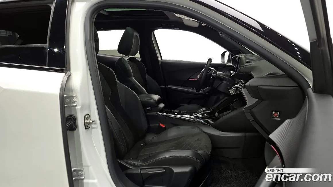 Peugeot 2008 2021 из KR, фото 2