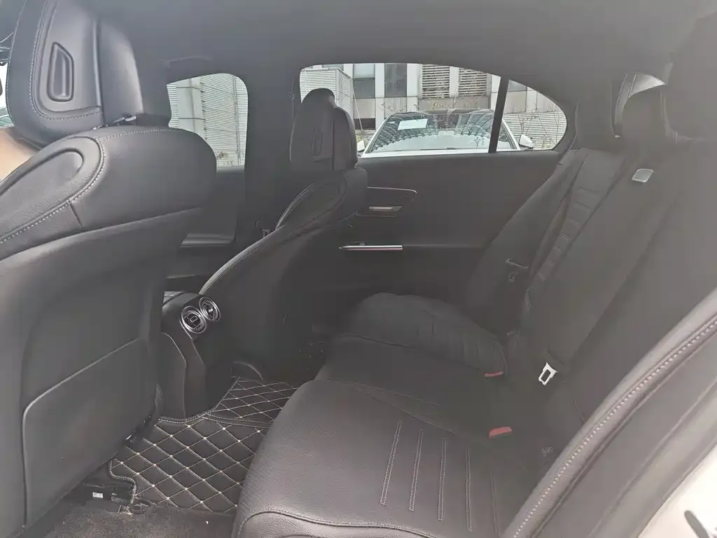 Mercedes-Benz C-Class 2023 из CN, фото 5