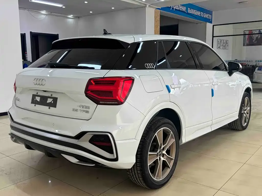 Audi Q2L 2022 из CN, фото 4