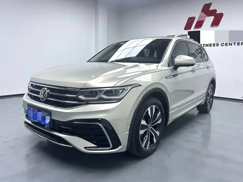Volkswagen Tiguan L 2022 из CN, фото 1