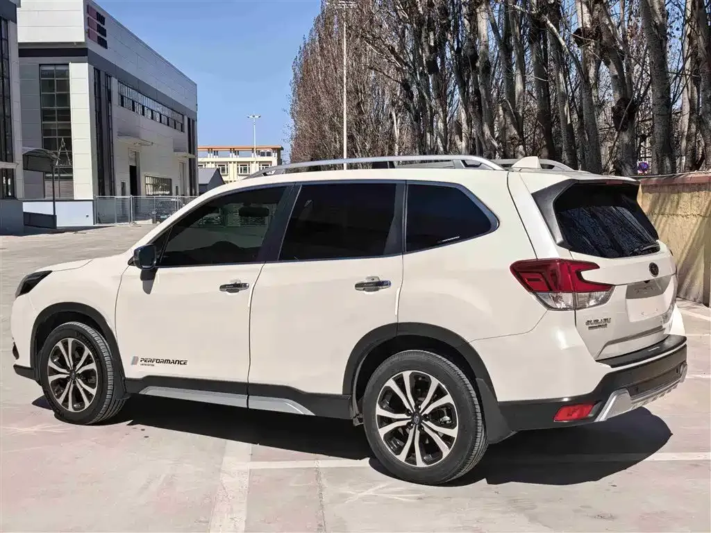 Subaru Forester 2022 из CN, фото 7
