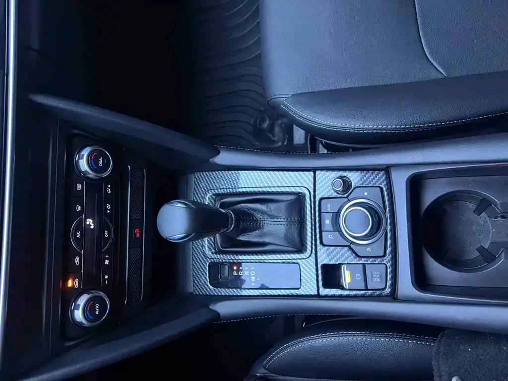 Mazda CX-4 — фото 10