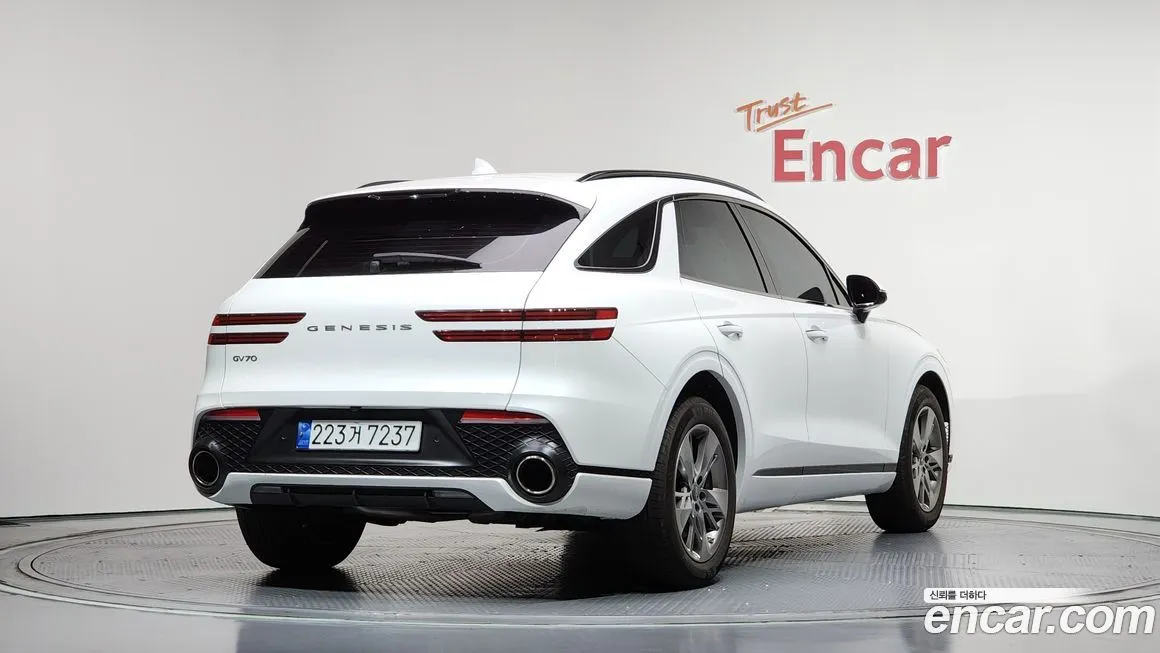 Genesis GV70 2023 из KR, фото 9