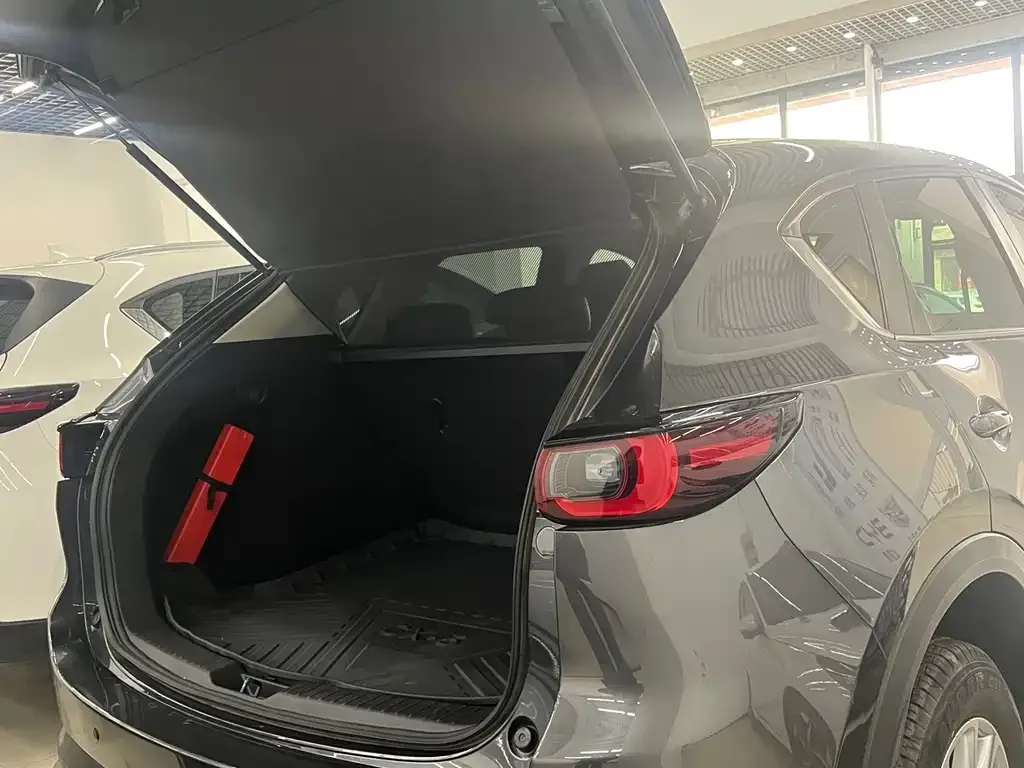 Mazda CX-5 2022 из CN, фото 2