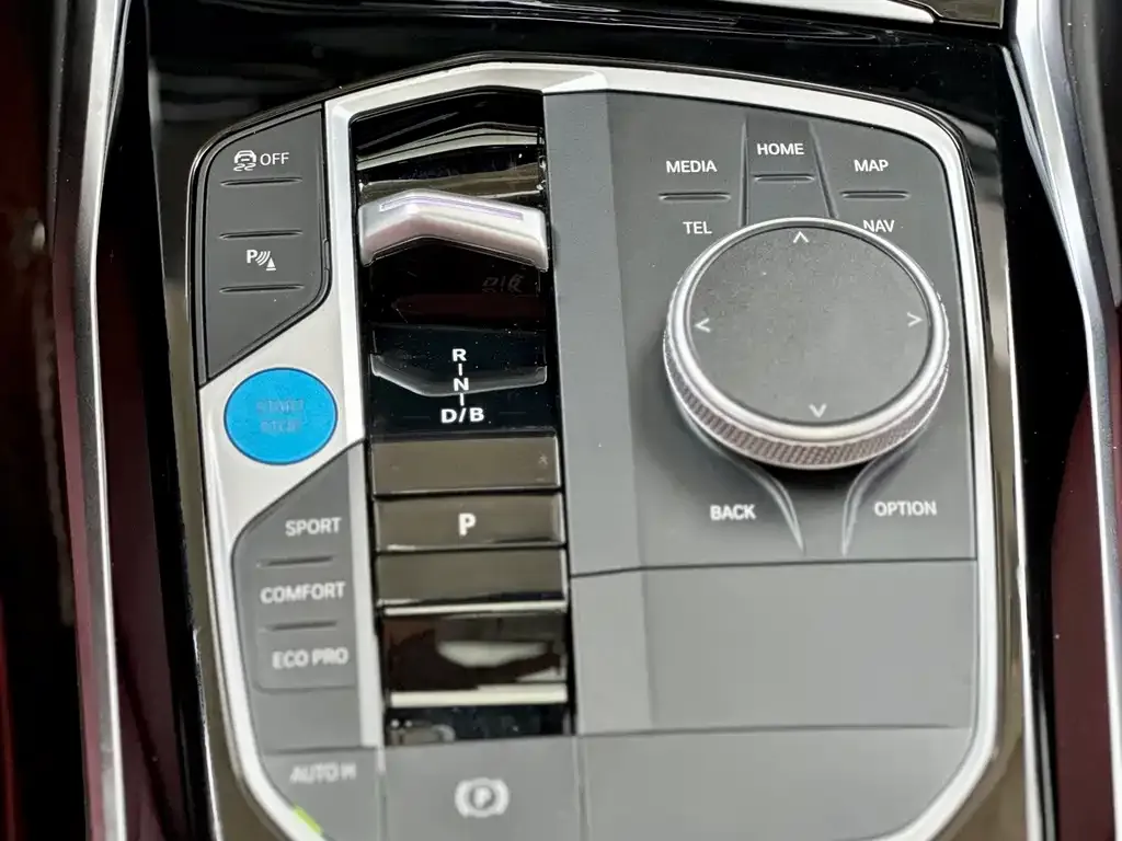 BMW i3 — фото 3