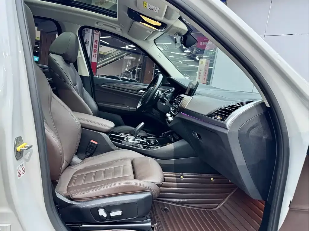 BMW X3 2021 из CN, фото 9