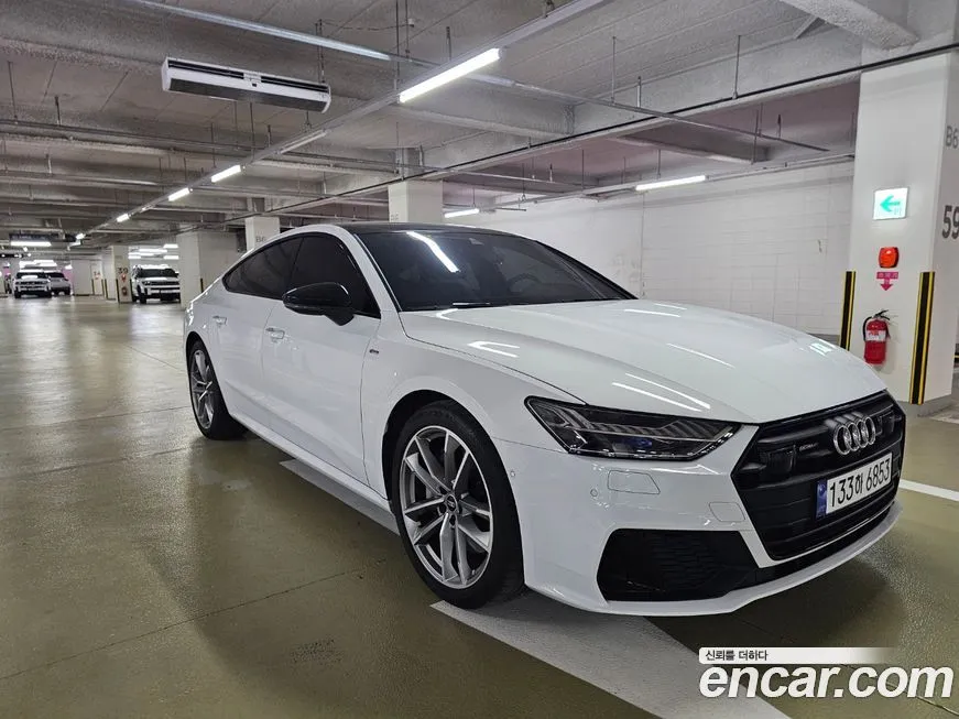 Audi A7 — фото 1