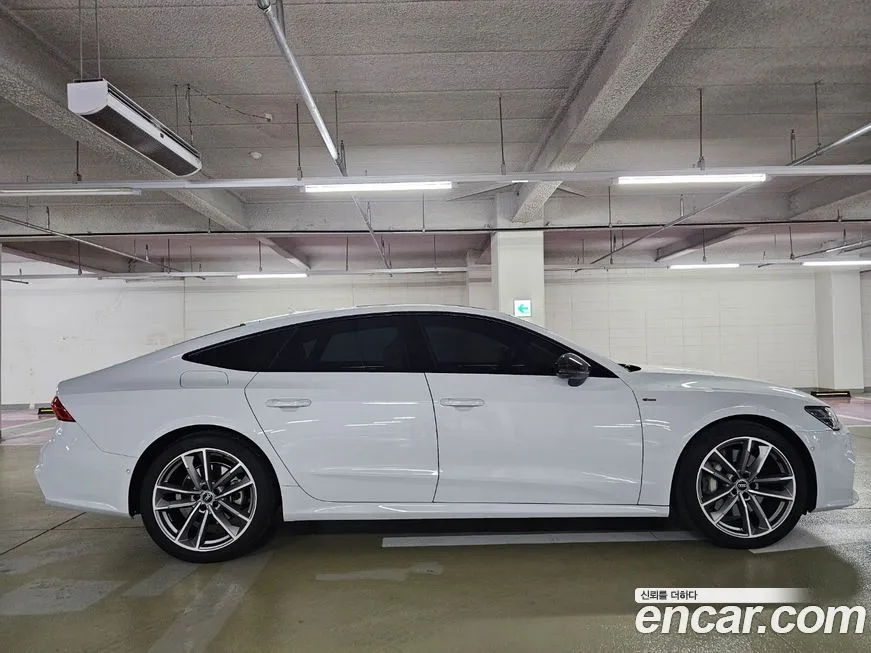 Audi A7 — фото 7