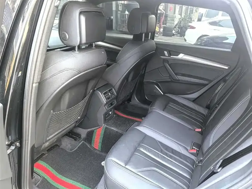 Audi Q5L 2023 из CN, фото 3