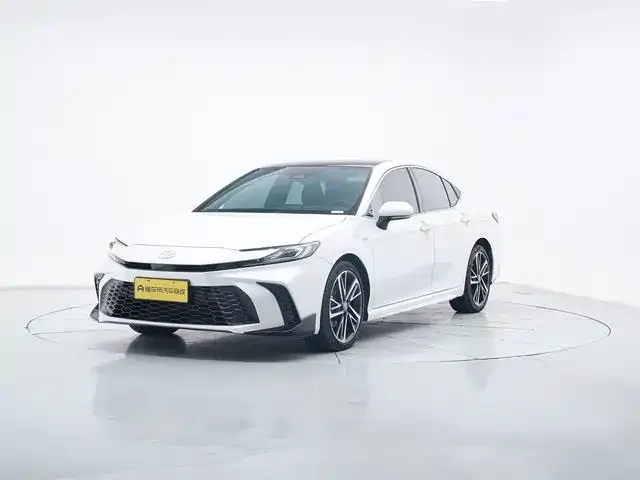 Toyota Camry 2024 из CN, фото 1