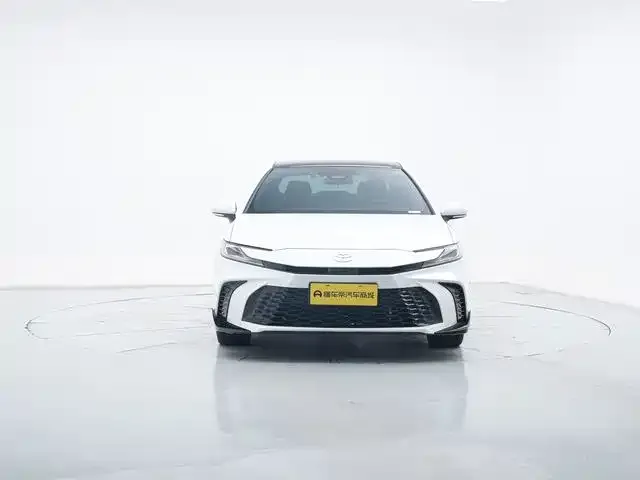 Toyota Camry 2024 из CN, фото 3