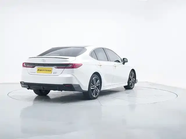 Toyota Camry 2024 из CN, фото 8