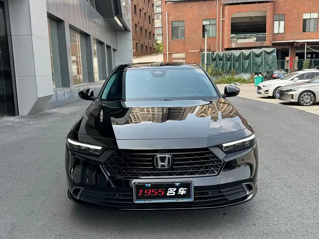 Honda Accord — фото 9