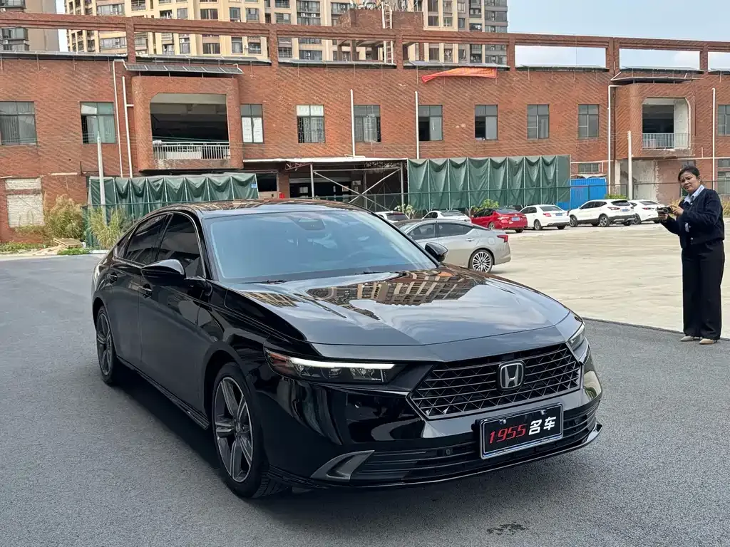 Honda Accord — фото 5