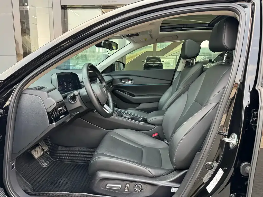 Honda Accord — фото 6