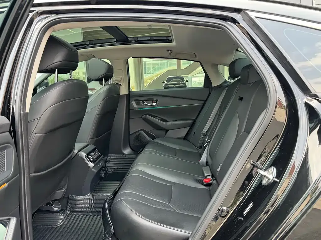 Honda Accord — фото 3