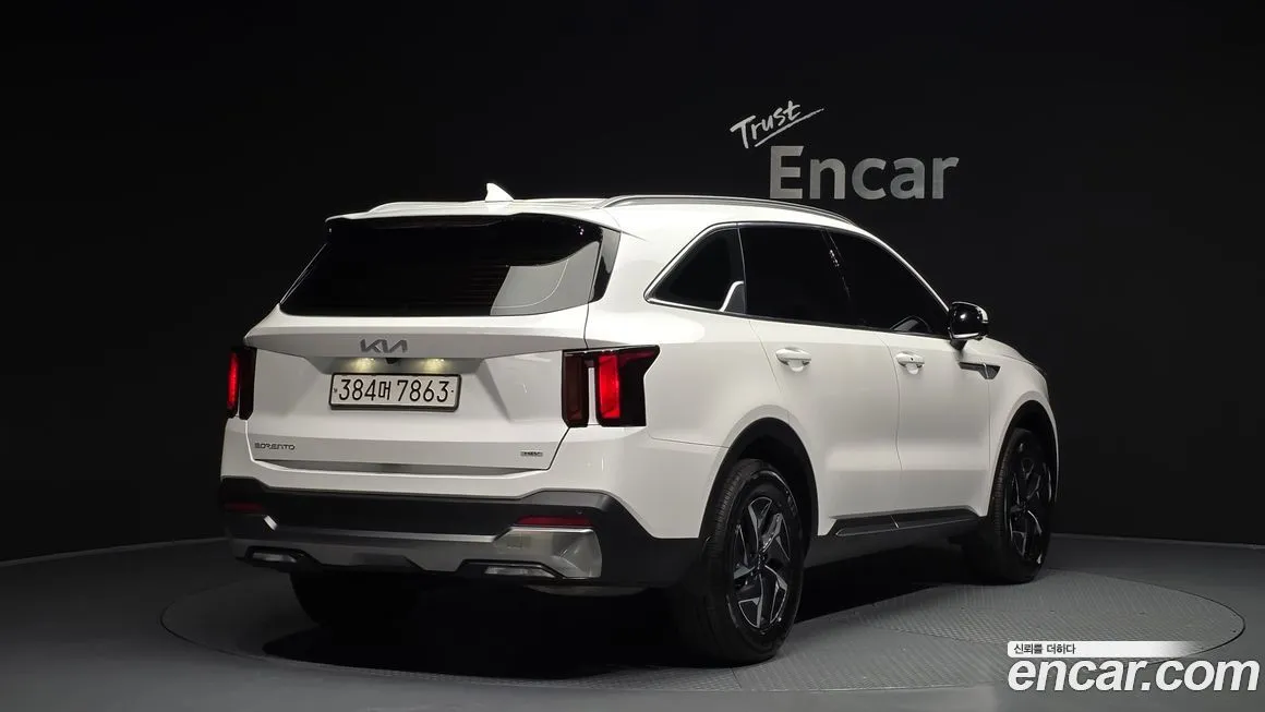 Kia Sorento — фото 9