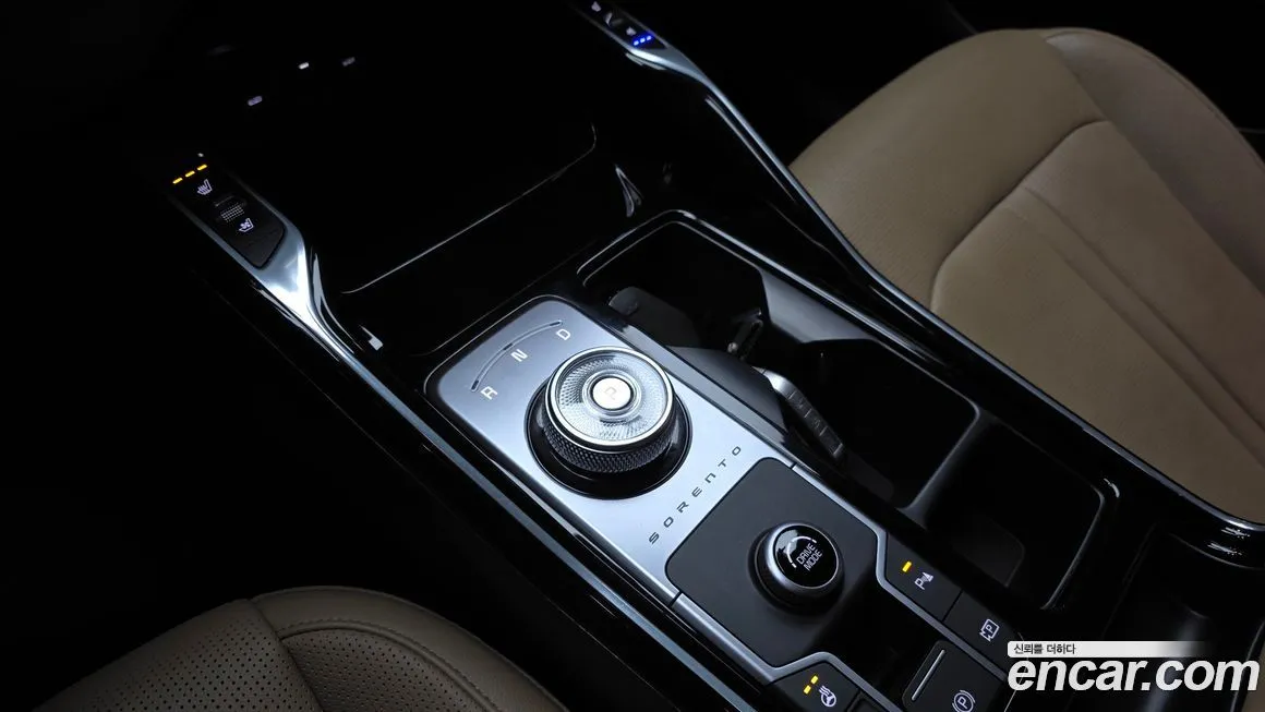 Kia Sorento — фото 7
