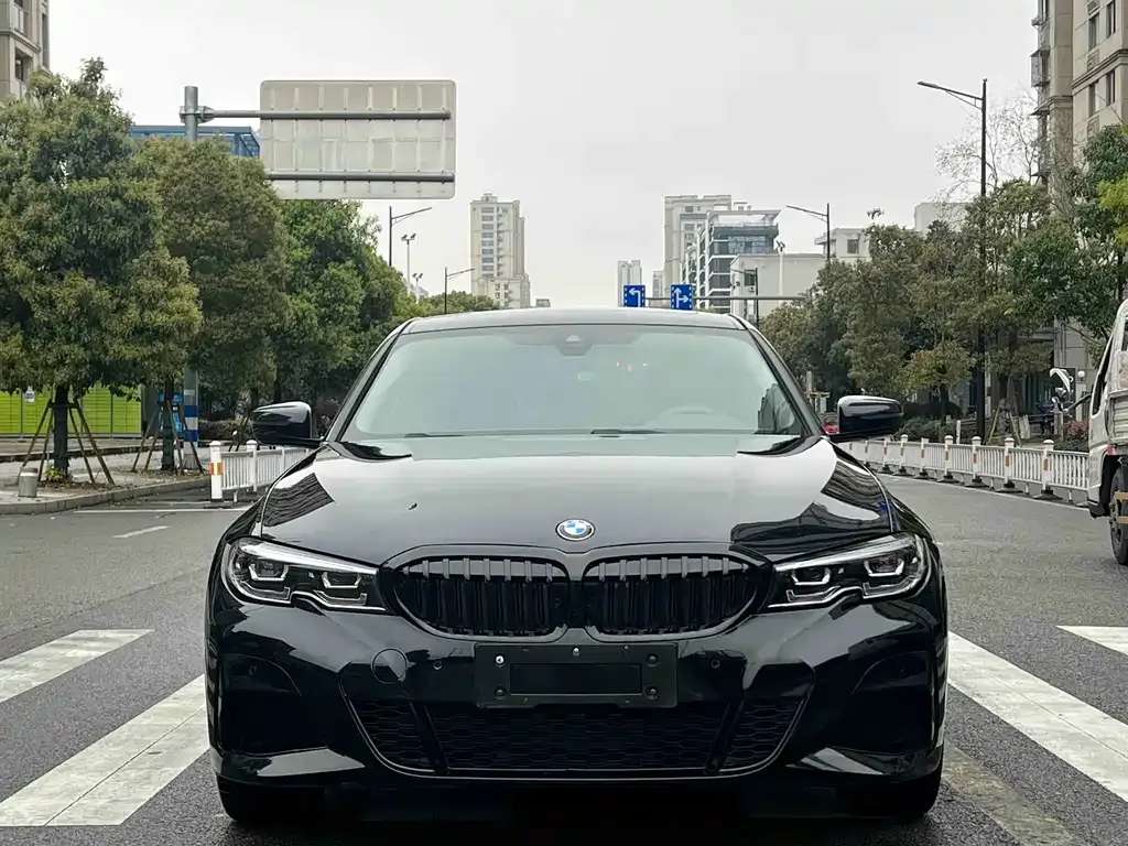 BMW 3 Series — фото 6