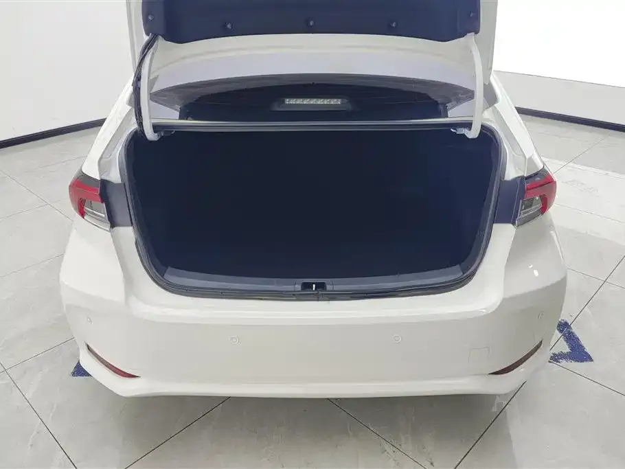 Toyota Corolla 2022 из CN, фото 3